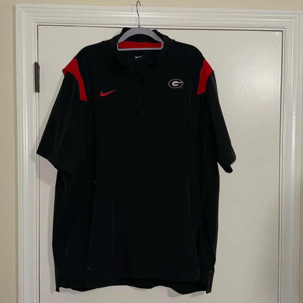 Men’s University of Georgia short sleeve coach’s jacket